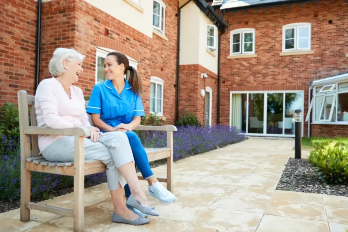 Assisted Living vs Memory Care: Key Differences