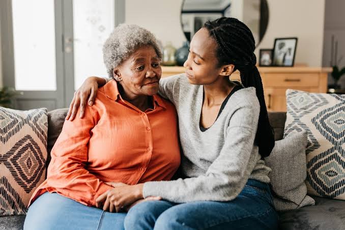 How to Move a Parent with Dementia to Assisted Living