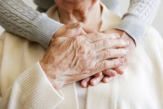 What Is the Difference Between Palliative Care and Hospice