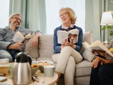 What Is Memory Care vs Assisted Living? Which Is Better?